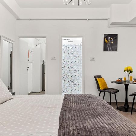 Brand New Studio - Old Town Boekarest Buitenkant foto
